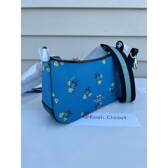 Coach print purse hotsell